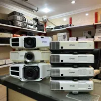 بورس پخش انواع ویدیو پروژکتور