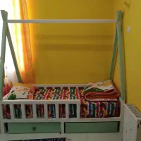 تخت کودک و نوجوان