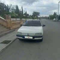 تاکسی کرایه سفید