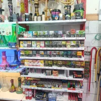 یک باب مغازه دخانیاتی فروشی