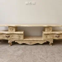 میز تلویزیون سلطنتی کرم،