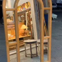 اینه ایستاده