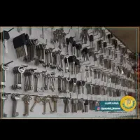 کلید سازی سیار  باز کردن قفل انواع ماشین ومنزل