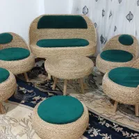 مبل 6 نفره همراه با یک پاف و یک میز وسط