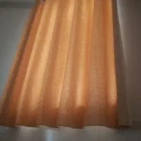 پرده مخمل کرم