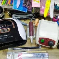 لوازم ناخون کاملا نو