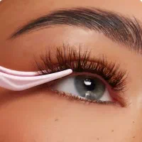 خدمات کاشت مژه . رنگ . تتو . شیدلب با کمترین قیمت
