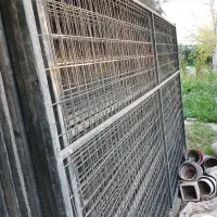 فنس خارجی دونیم درسه متر  پایه سرخود نصب راحت