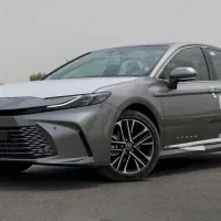 تویوتا کمری لومیر با رنگ بی نظیر تیتانیومی - ژاپنی