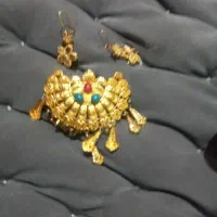 سنجاق و گشواره بدلی