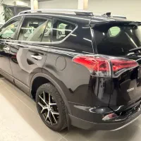 تویوتا راو۴ مشکی ۲۰۱۷ فول عمان 145تا کار بدون رنگ|خودرو سواری و وانت|اصفهان, مسجد مصلی|دیوار