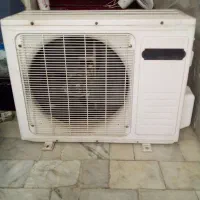 یونیت کولر گازی 12هزار اوجنرال همراه با پایه