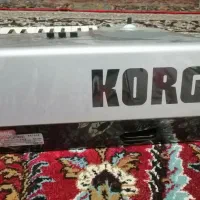 ارگ|پیانو، کیبورد، آکاردئون|قیروکارزین, |دیوار