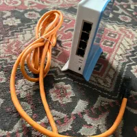 روتر میکروتیک HAP Lite مدل RB941-2nd-tc کارکرده|مودم و تجهیزات شبکه|اندیشه, اندیشه فاز ۴|دیوار