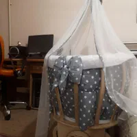 تخت گهواره ای وکالسکه دلیجان و صندلی غذا