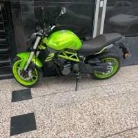 بنلی ۳۰۰ مدل ۱۴۰۱