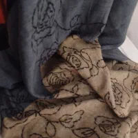 ۴ عدد شال یک روسری ۱۰۰ هزار تومان|حراج|رشت, گلسار|دیوار