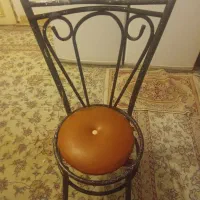 صندلی آهنی