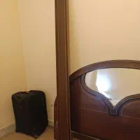تخت کارکرده سالم|تخت و سرویس خواب|شاهین‌شهر, شهرک هشت بهشت|دیوار
