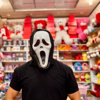 ماسک جیغ / ورق بزنید و لذت ببرید/ سرزمین هدیه