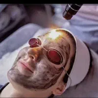 روشن سازی پوست صورت و نواحی تیره بدن در ۳جلسه