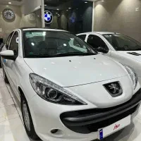 پژو۲۰۷ پاناروما اتوماتیک ۱۴۰۴