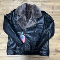 کت بوفالو تاناکورا|لباس|تهران, نیروی هوایی (پیروزی)|دیوار