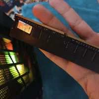 رم ddr 4  درحد نو 8 گیگ