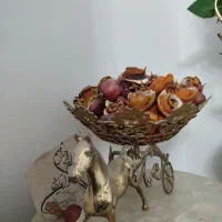 ساعت گلدان|ساعت دیواری و تزئینی|میانه, |دیوار