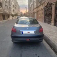 ۲۰۶ صندوقدار بیرنگ
