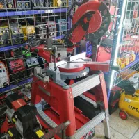 اره فارسی بر کشویی آینهل به همراه میز