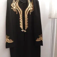 دو دست مانتو خوش پوش مشکی طلاکوبی شده و انداز|لباس|شاهین‌شهر, خانه کارگر|دیوار