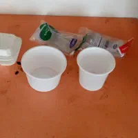 تعدادی ظرف 2پرسی و1پرسی