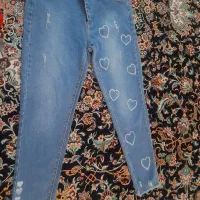 تعدادی لباس بچه گونه