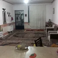 خانه در تپه سلام