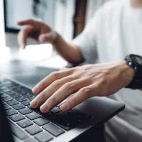 تایپ فارسی با دقت و سرعت بالا