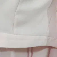 تعدادی لباس|لباس|شاندیز, |دیوار