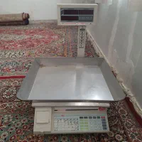 ترازوی رو میزی ۷۰ کیلوئی محک