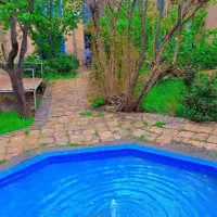 اقامتگاه بومگردی پنجره آبی (سوئیت)