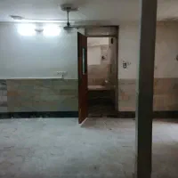 خانه 85 متری|اجارهٔ خانه و ویلا|قم, دروازه چوبی|دیوار