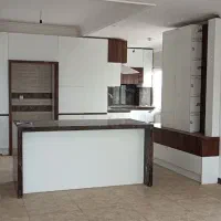 آپارتمان150-متری-ساحلی-با-استخر-دو-قدم-تا-دریا