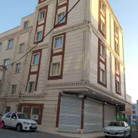 آپارتمان-تک-واحدی-با-حیاط-قرچک