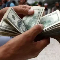 دنبال کارمیگردی