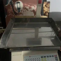 فروش یک دستگاه ترازو دیجیتال ۶۰کیلو