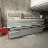 لبه چسبان