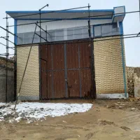 انبار مسقف با ارتفاع۵متر کاملا بهداشتی ۳۰۰متری