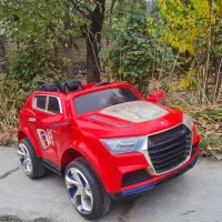 ماشین شارژی قرمز مدل سانتافه