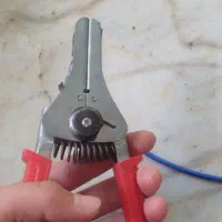 سیم لخت کن