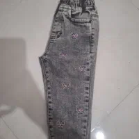 شلوار لی دخترونه