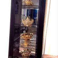 بوفه قهوه ای